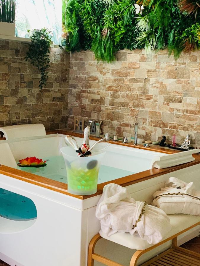 Suite I Biddizzi Da Sicilia Catania Exterior photo