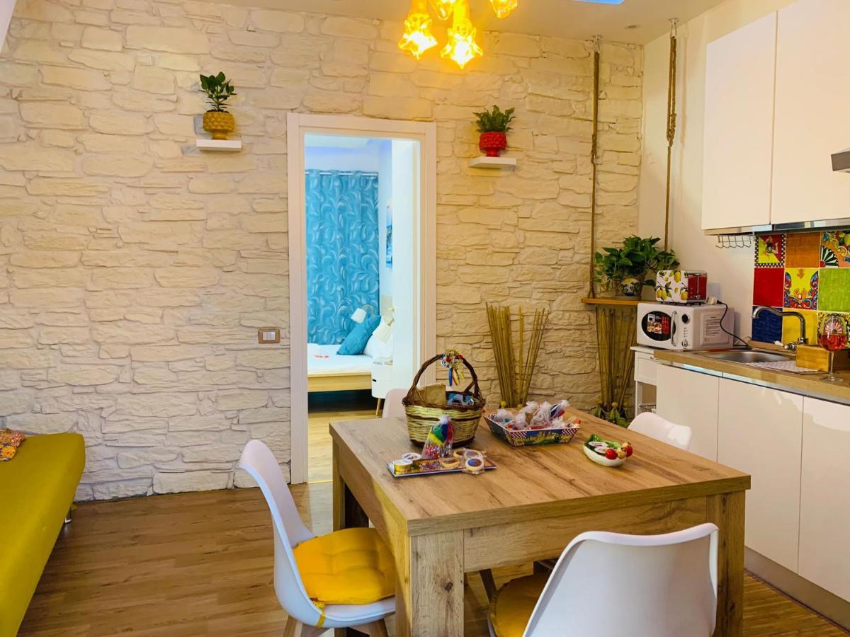 Suite I Biddizzi Da Sicilia Catania Exterior photo